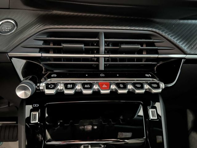 PEUGEOT 2008 usata 22