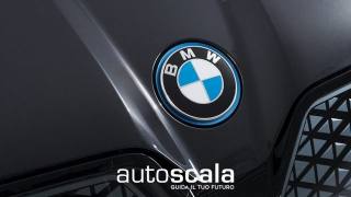 BMW iX usata, con Telecamera per parcheggio assistito