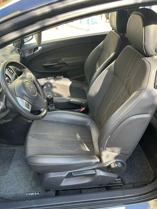 OPEL Corsa usata, con Airbag laterali