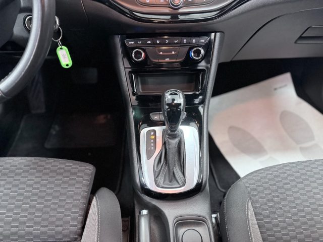 OPEL Astra usata, con Fari LED