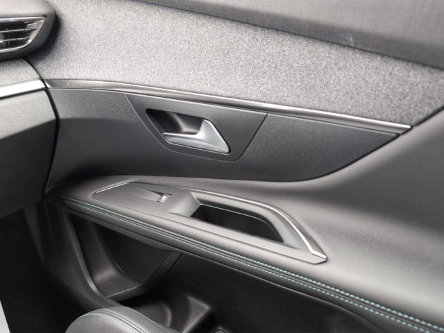 PEUGEOT 3008 usata, con Bracciolo