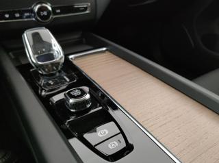 VOLVO XC60 usata, con Fari LED