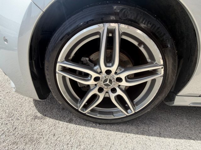 MERCEDES-BENZ CLA 200 usata, con Chiusura centralizzata