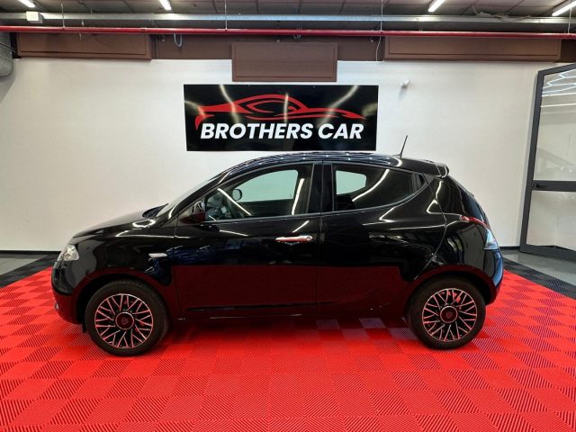 LANCIA Ypsilon usata, con Autoradio