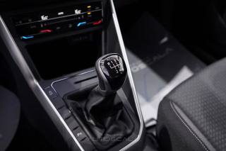 VOLKSWAGEN Taigo usata, con Touch screen