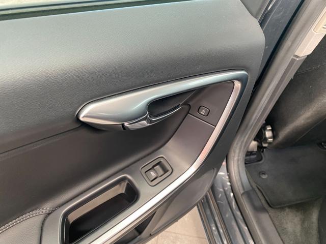 VOLVO V60 usata, con Servosterzo