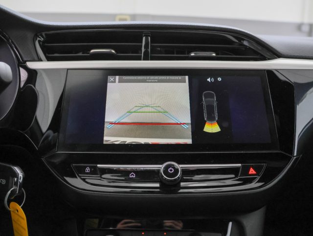 OPEL Corsa usata, con USB