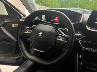 PEUGEOT 2008 usata, con Fari LED