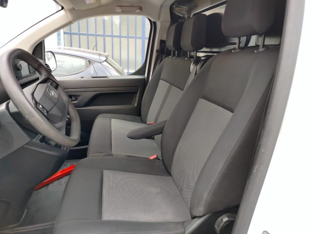 OPEL Vivaro usata, con Sensori di parcheggio posteriori