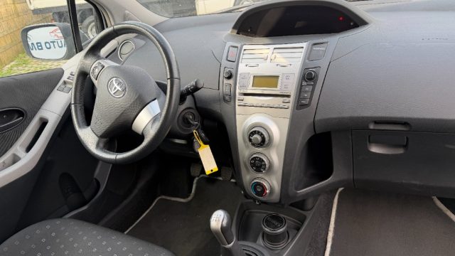 TOYOTA Yaris usata, con Chiusura centralizzata
