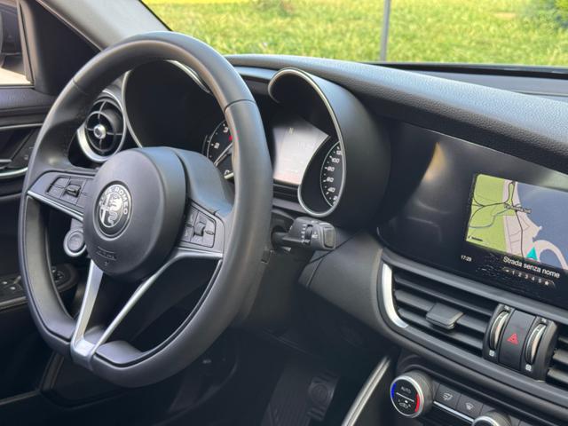ALFA ROMEO Giulia usata, con USB