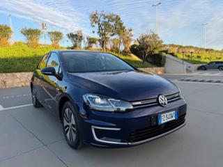 VOLKSWAGEN e-Golf usata, con Sensori di parcheggio posteriori