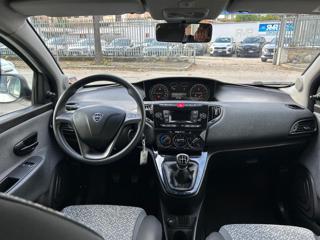 LANCIA Ypsilon usata, con Autoradio