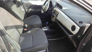 TOYOTA Yaris usata, con Controllo automatico clima