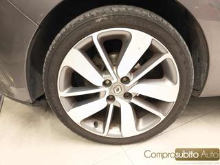 RENAULT Clio usata, con Sedile posteriore sdoppiato