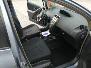 TOYOTA Yaris usata, con Marmitta catalitica