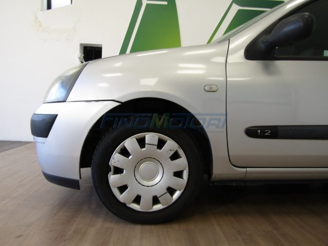 RENAULT Clio usata, con Alzacristalli elettrici