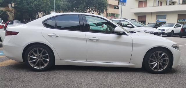 ALFA ROMEO Giulia usata, con Autoradio