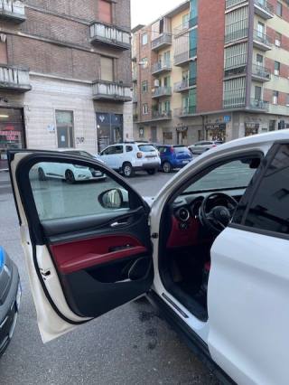 ALFA ROMEO Stelvio usata, con Controllo automatico clima