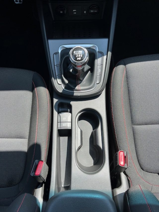 HYUNDAI Kona usata, con Controllo automatico clima