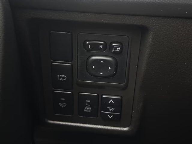 TOYOTA Land Cruiser usata, con Fari Xenon