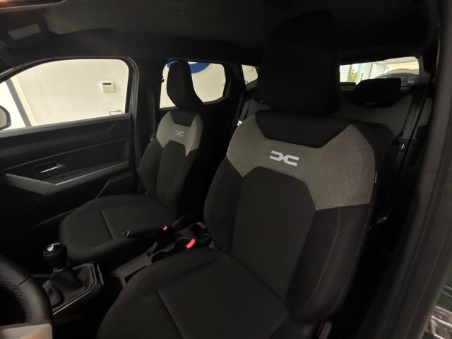 DACIA Duster usata, con Sensori di parcheggio posteriori