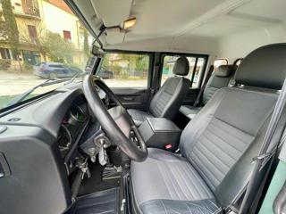 LAND ROVER Defender usata 15