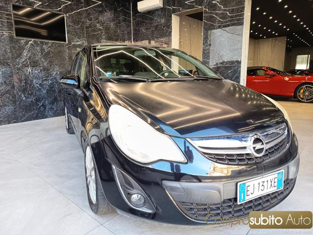 OPEL Corsa usata, con Autoradio
