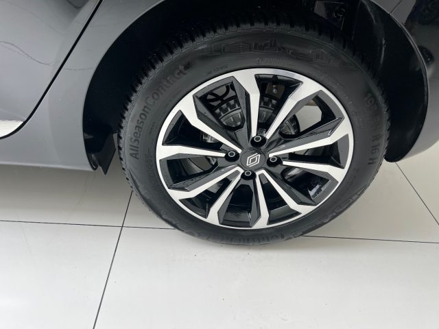 RENAULT Clio usata, con Sistema di navigazione