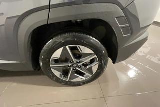 HYUNDAI Tucson usata, con Autoradio