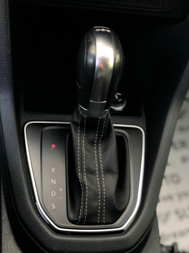 VOLKSWAGEN Caddy usata, con USB