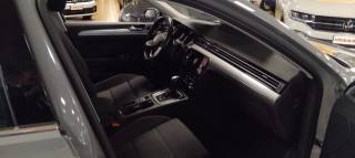 VOLKSWAGEN Passat usata, con Fendinebbia
