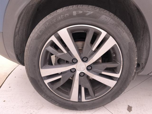 PEUGEOT 3008 usata, con Autoradio digitale