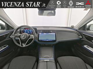 MERCEDES-BENZ E 220 usata, con Autoradio