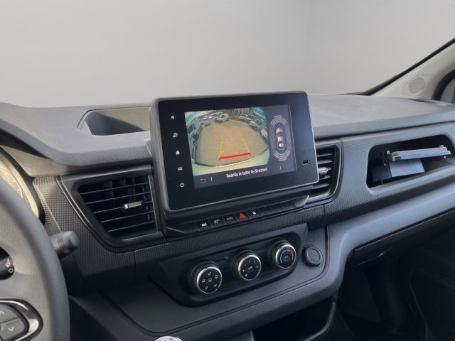 RENAULT Trafic usata, con Bluetooth