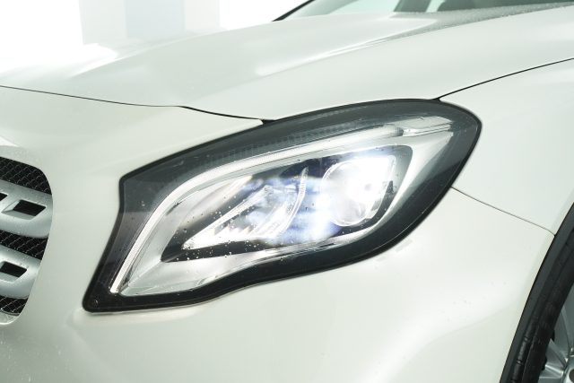 MERCEDES-BENZ CLA usata 13