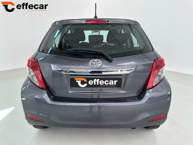 TOYOTA Yaris usata, con Alzacristalli elettrici
