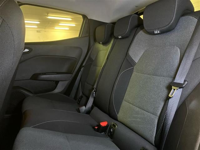 RENAULT Clio usata, con Fari LED