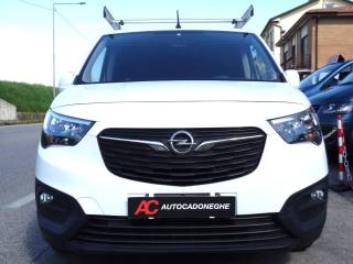 OPEL Combo usata, con Airbag