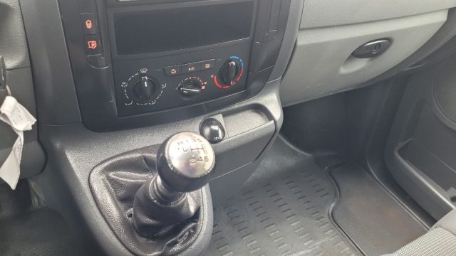 PEUGEOT Expert usata 12