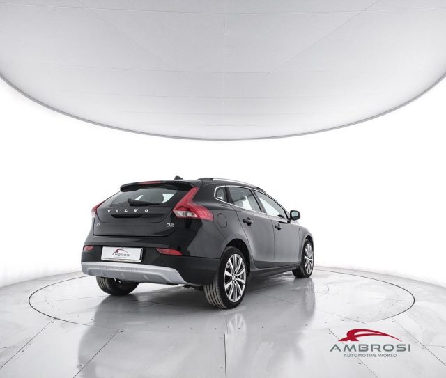 VOLVO V40 Cross Country usata 2