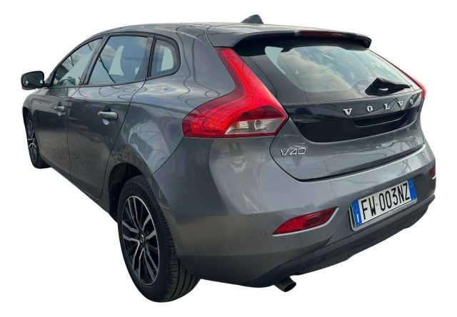 VOLVO V40 usata, con Autoradio