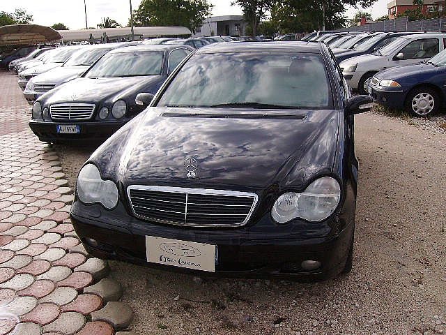 MERCEDES-BENZ C 200 usata, con Airbag