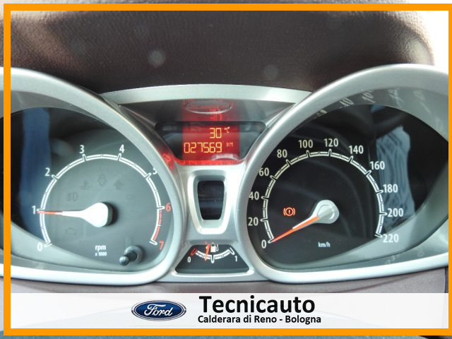 FORD Fiesta usata, con Bluetooth
