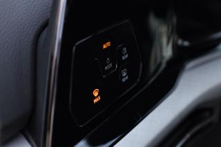 VOLKSWAGEN Golf usata, con Luci diurne LED