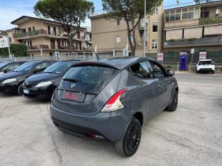 LANCIA Ypsilon usata, con Autoradio