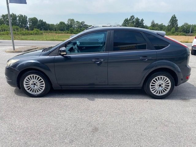 FORD Focus usata, con Volante multifunzione