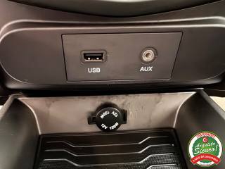 SSANGYONG Tivoli usata, con USB
