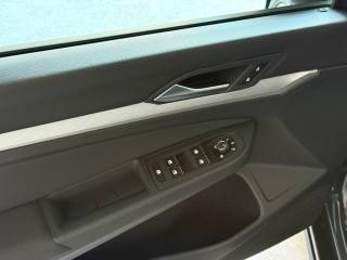 VOLKSWAGEN Golf usata, con Climatizzatore