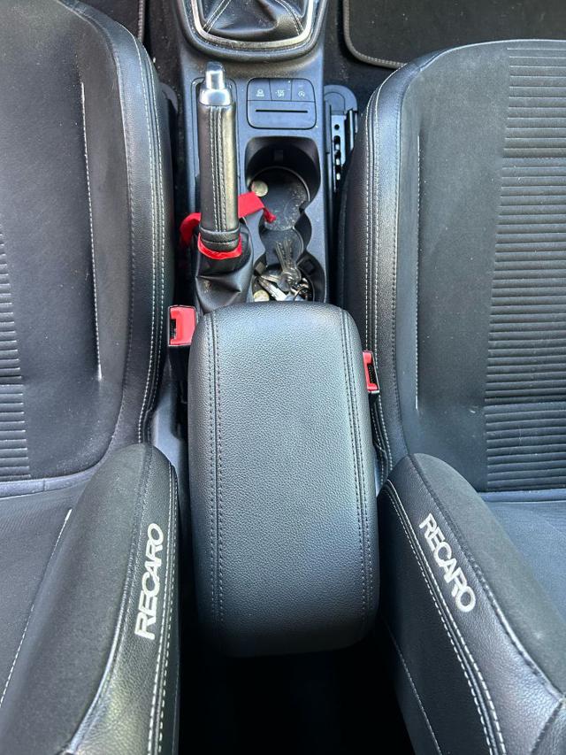 FORD Fiesta usata, con Chiusura centralizzata